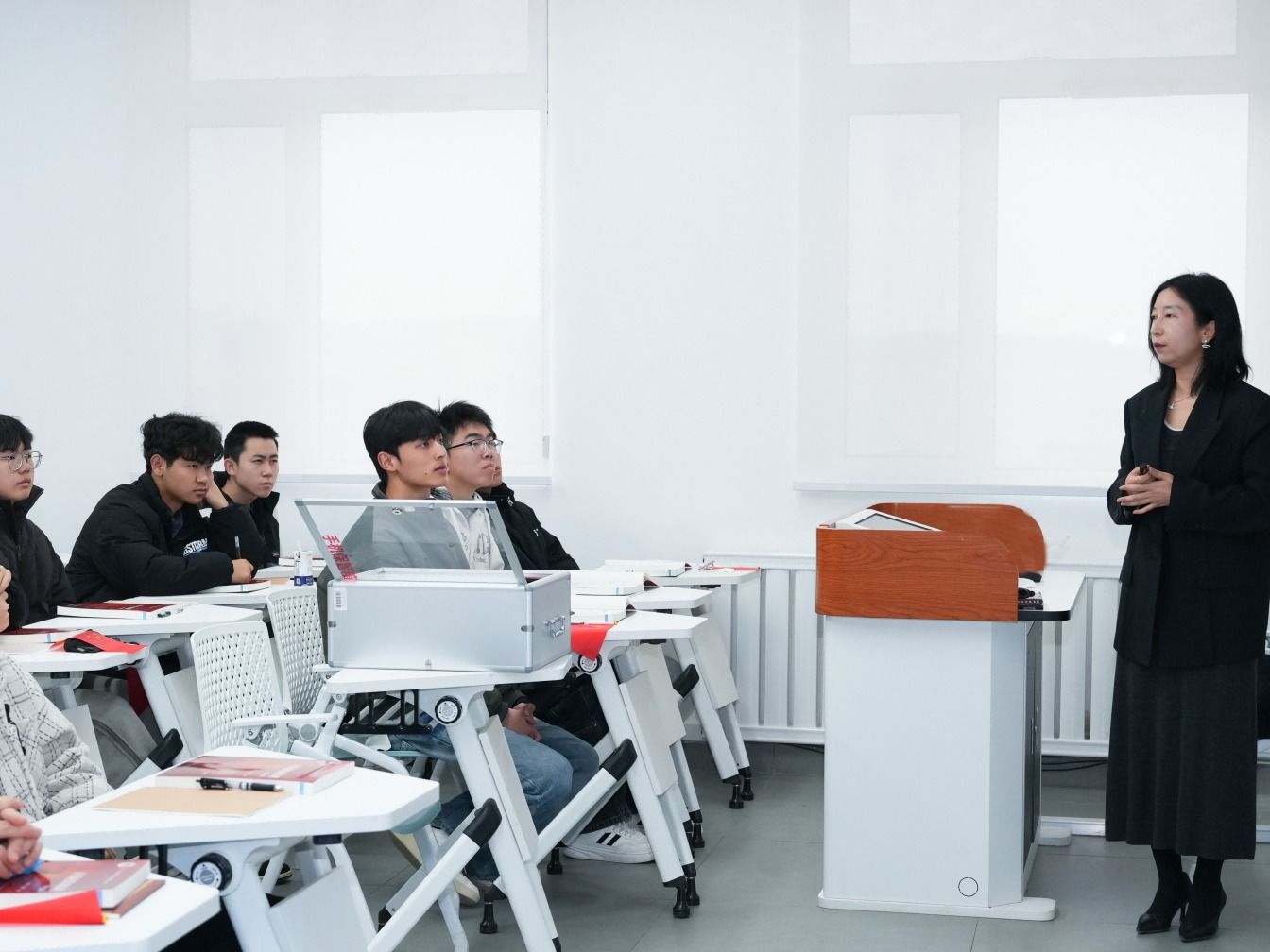 抓实课堂主阵地，以评促建强学风  beat365官方网站多措并举推动育人质量再提升