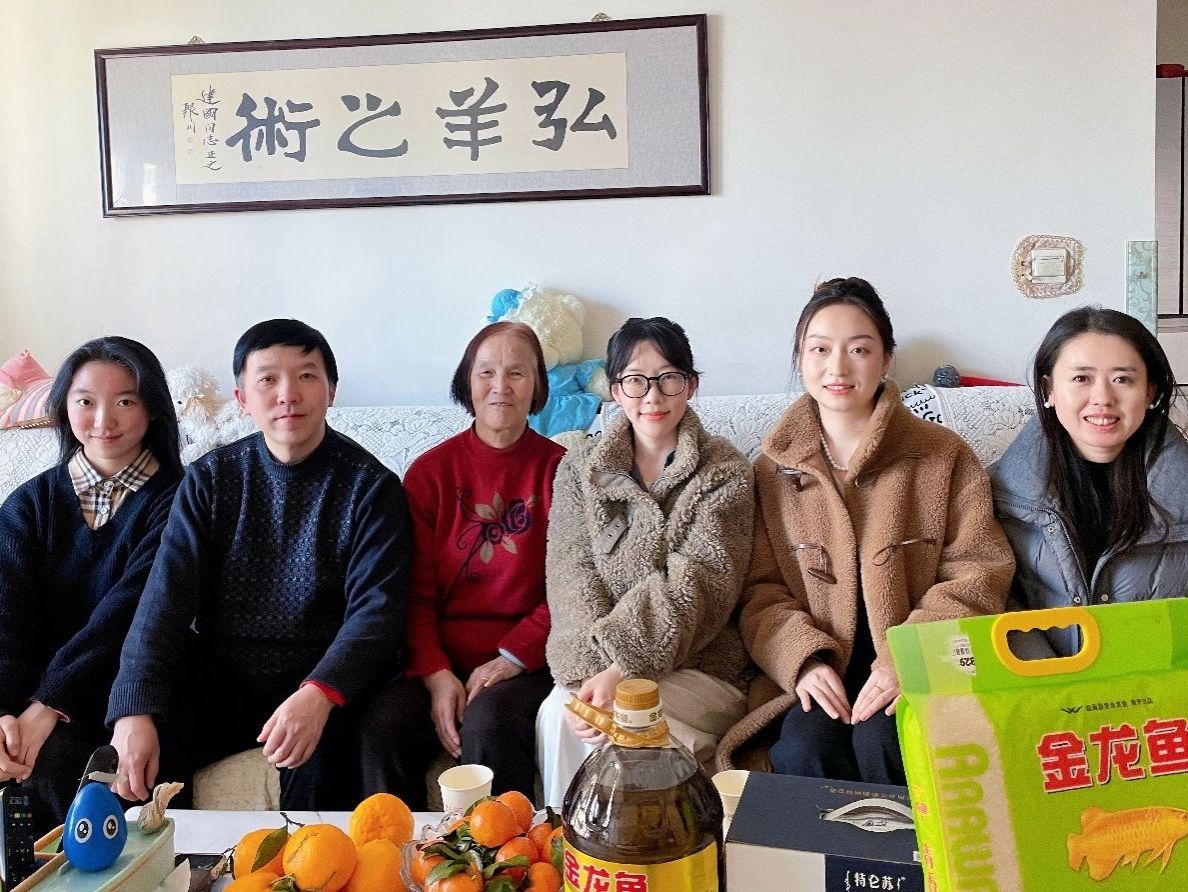 步履不停传温情 精准护航成长路——beat365官方网站寒假走访纪实