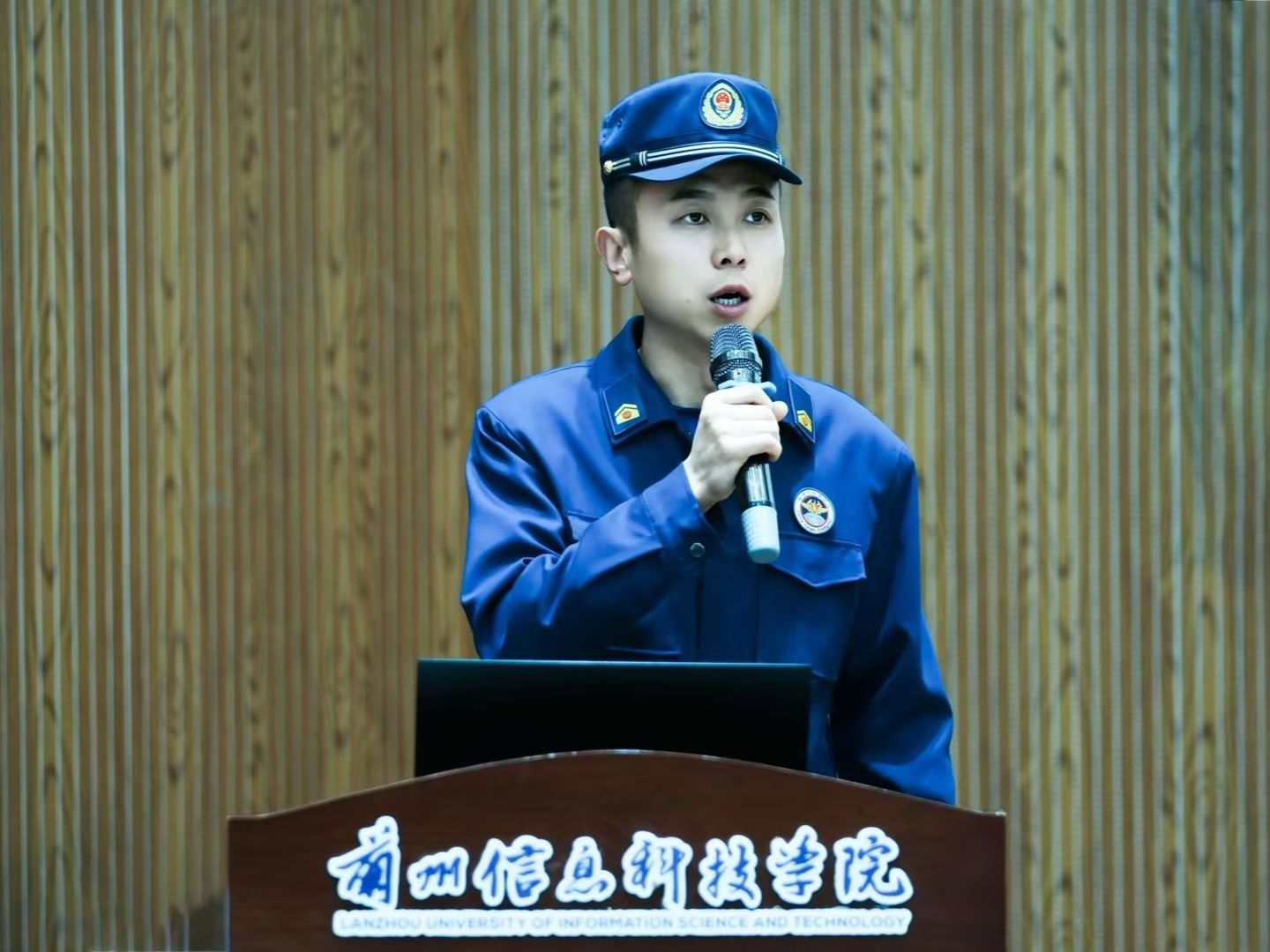 beat365官方网站组织开展秋季学期消防安全知识讲座