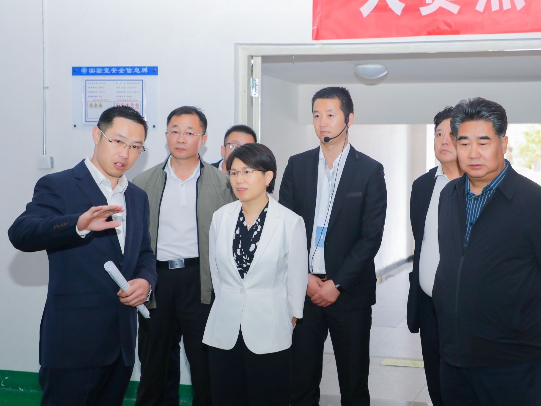 浙甘民进企业家联谊会代表团深入beat365官方网站考察座谈