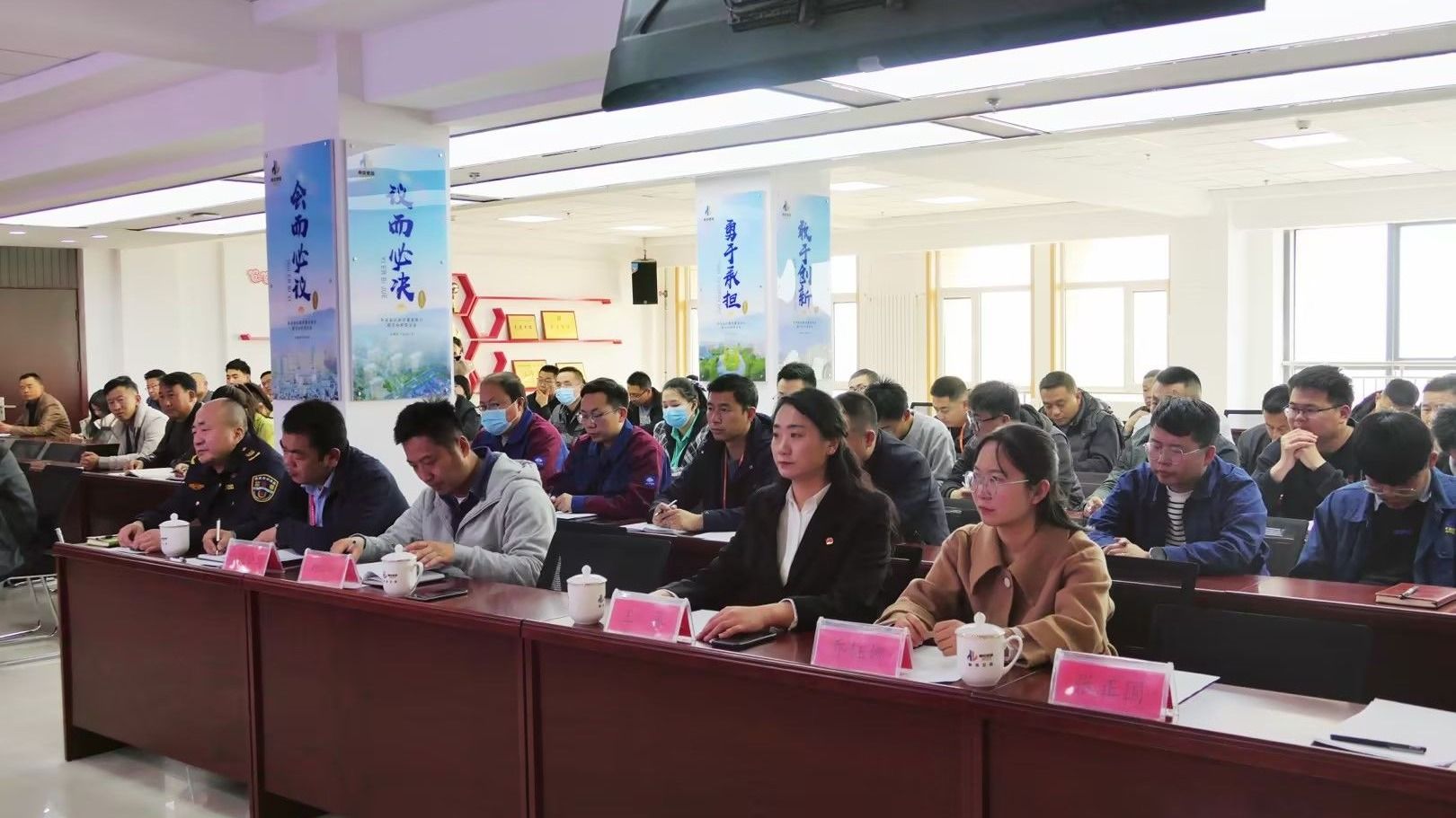 beat365官方网站受邀参加“我为群众办实事，春风送法暖民心”法制教育日活动