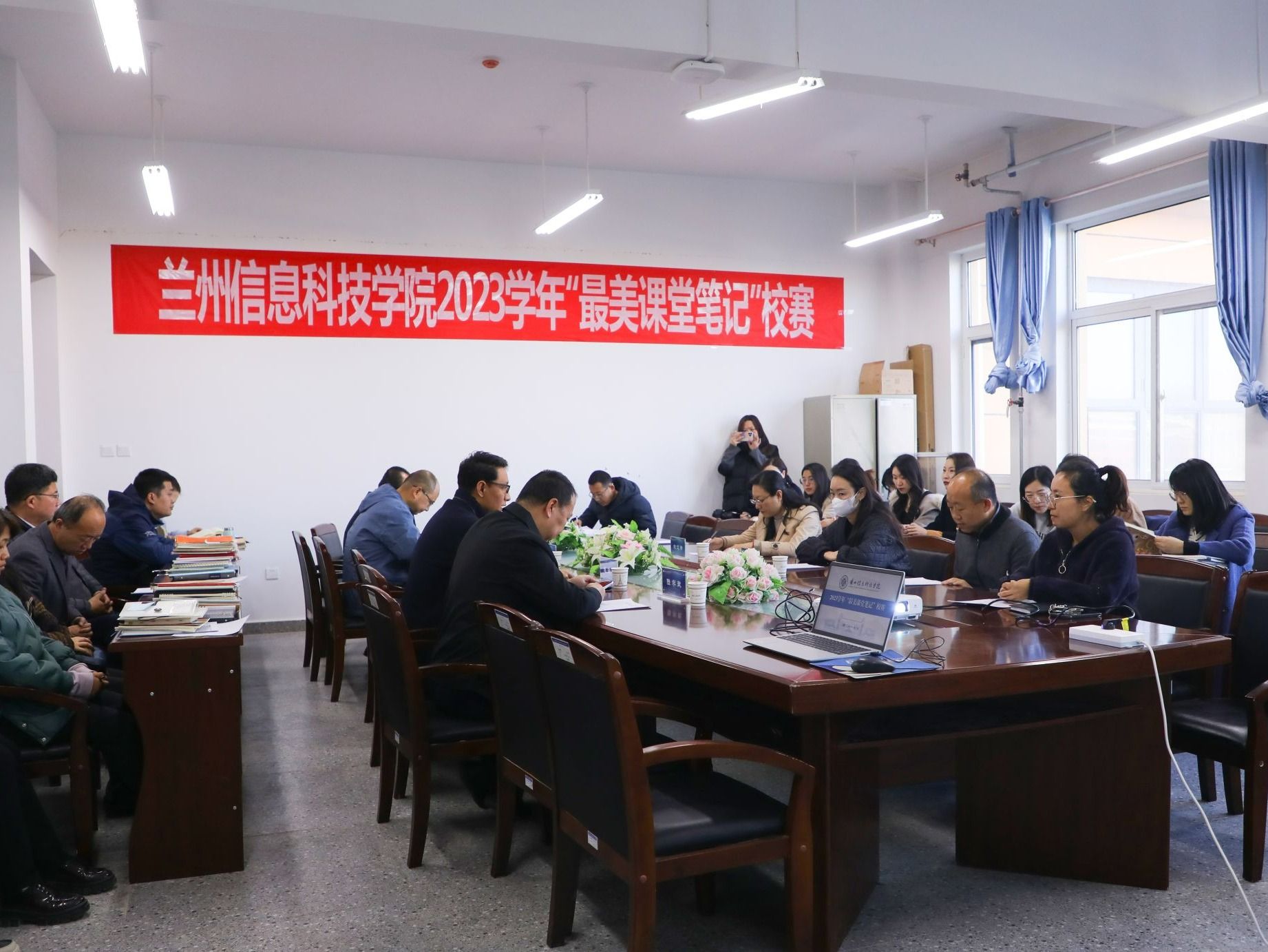 “笔尖上的精彩如此生动” beat365官方网站“最美课堂笔记”校赛圆满举行
